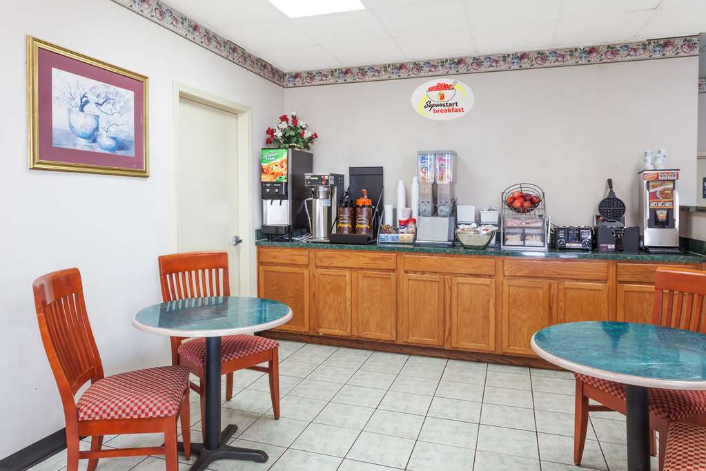 Hotel Super 8 By Wyndham Manassas Facilidades foto